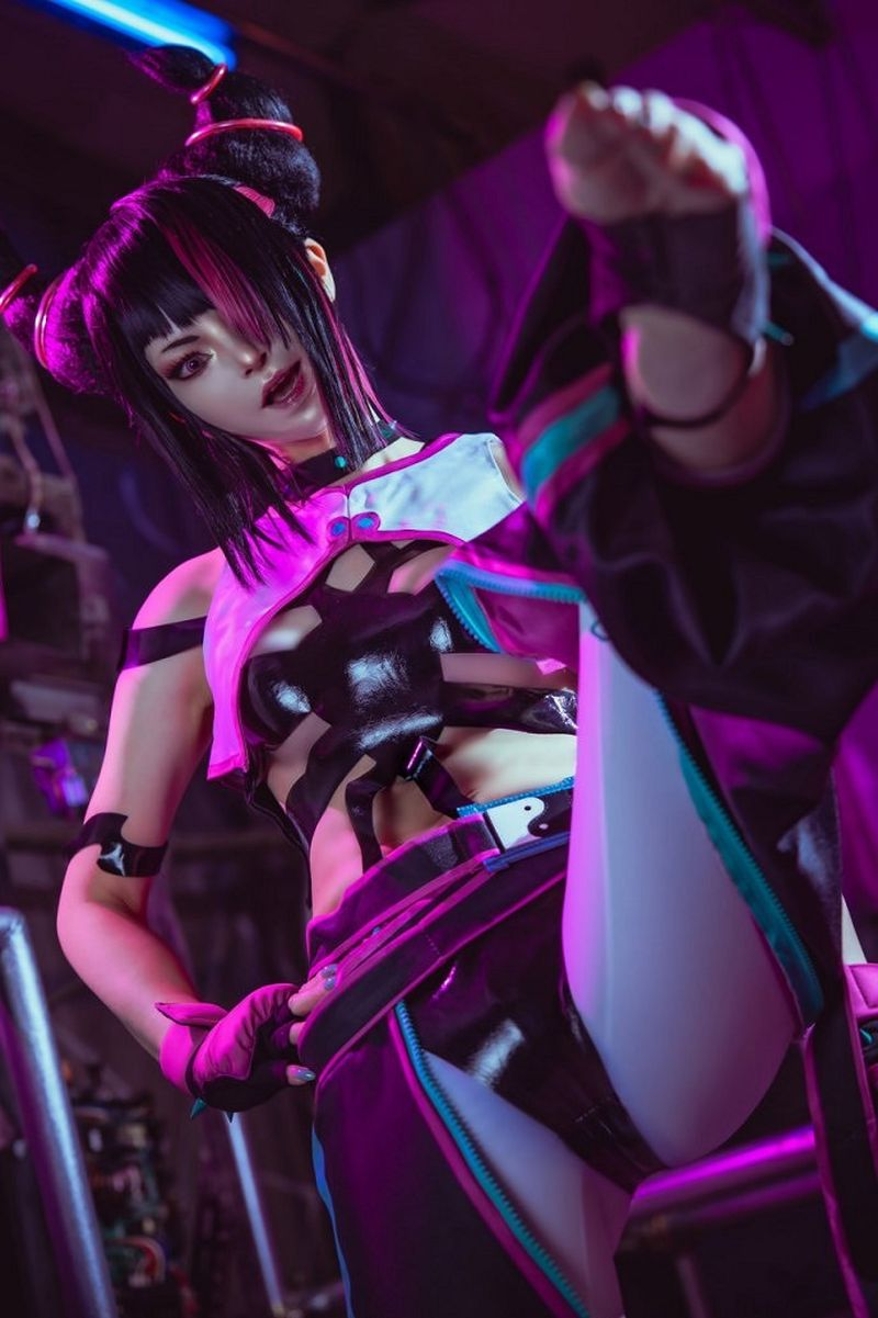 你的虐待狂室友,韩朱莉!